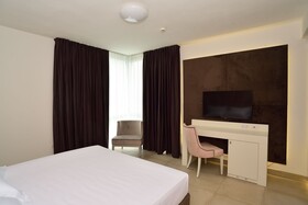 M2 Hotel