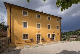 Coselli's Luxury Villas