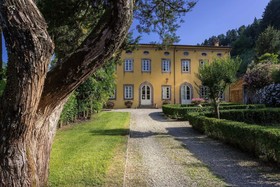 Coselli's Luxury Villas