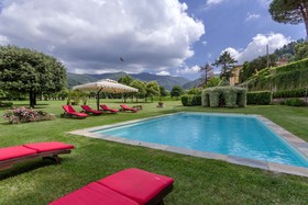 Coselli's Luxury Villas