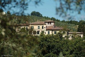 Fattoria di Bacchereto -  Guest House