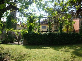 Fattoria di Bacchereto -  Guest House