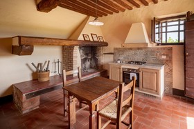 Bossi Di Sopra (Castello Di Bossi)