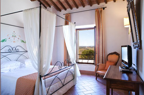 Villa Curina Chianti Resort