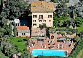 Villa Curina Chianti Resort