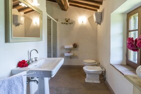 Podere Madonna Di Mezzo 6 by Emma Villas