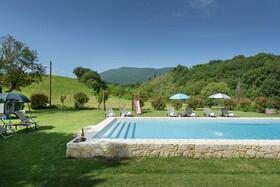 Podere Madonna Di Mezzo 6 by Emma Villas