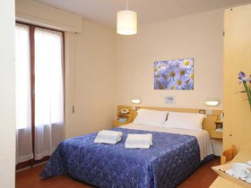 Hotel Iris