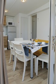 hu Norcenni Girasole Village