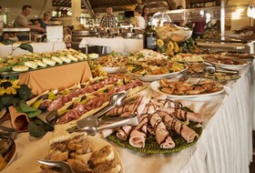 hu Norcenni Girasole Village