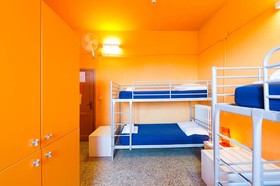 7 Santi Hostel