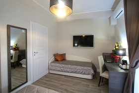 Alderotti Home