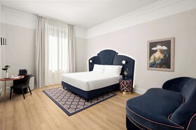 Anglo American Hotel Florence, Curio Collection by Hilton