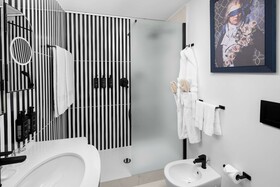 Anglo American Hotel Florence, Curio Collection by Hilton
