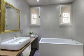 Antico Centro Suites