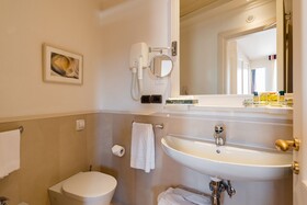 B&B HOTEL Firenze Laurus al Duomo
