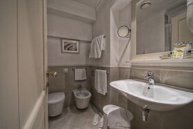 B&B HOTEL Firenze Laurus al Duomo