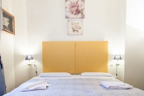 Bed & Bed Cassia