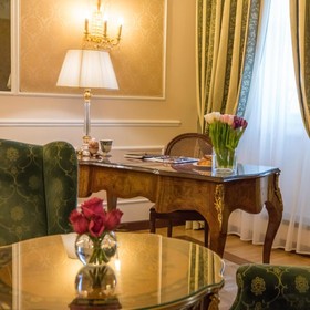 Bernini Palace