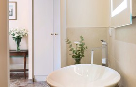 Luxury Bed and Breakfast Cerretani Palace