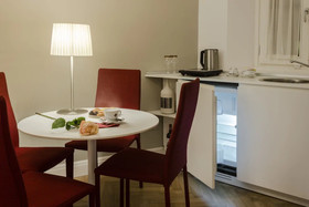 Daphne Guest House