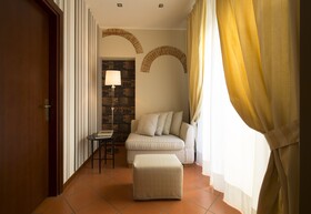 De La Pace, Sure Hotel Collection by Best Western