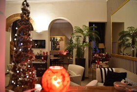 De La Pace, Sure Hotel Collection by Best Western