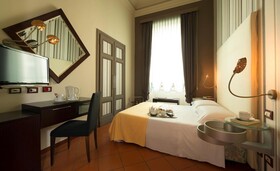 De La Pace, Sure Hotel Collection by Best Western