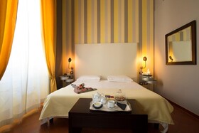 De La Pace, Sure Hotel Collection by Best Western