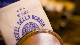 Della Robbia