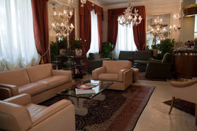 De Rose Hotel