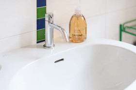 Downtown Apt Quiet with Terrace and Lift