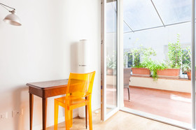 Downtown Apt Quiet with Terrace and Lift