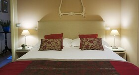 Duchess Hotel de Charme B&B