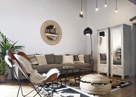 Few Steps to The Duomo