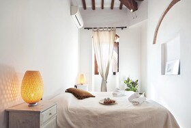 Few Steps to The Duomo