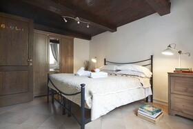 Few Steps to The Duomo