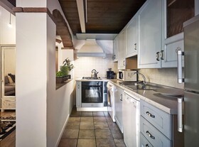 Few Steps to The Duomo