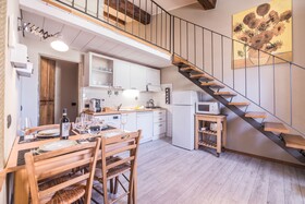 Few Steps to The Duomo