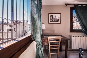 Few Steps to The Duomo