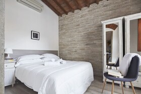 Few Steps to The Duomo