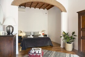 Few Steps to The Duomo