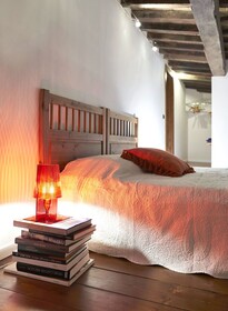 Few Steps to The Duomo