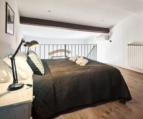 Few Steps to The Duomo