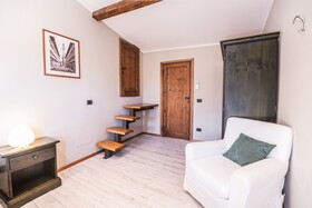 Few Steps to The Duomo