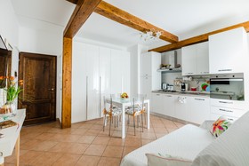 Florence Liona Apartments