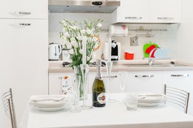 Florence Liona Apartments