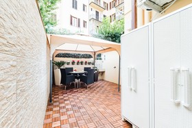 Florence Liona Apartments