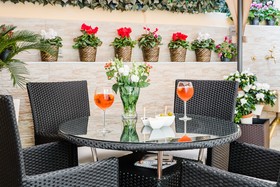 Florence Liona Apartments