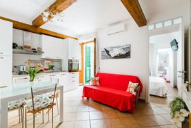Florence Liona Apartments